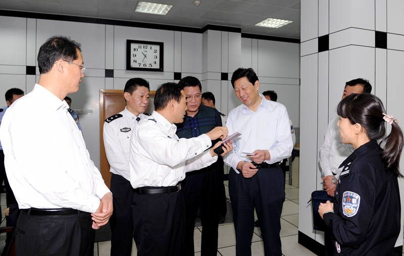 京鲁律师参加省人大执法检查(图3)