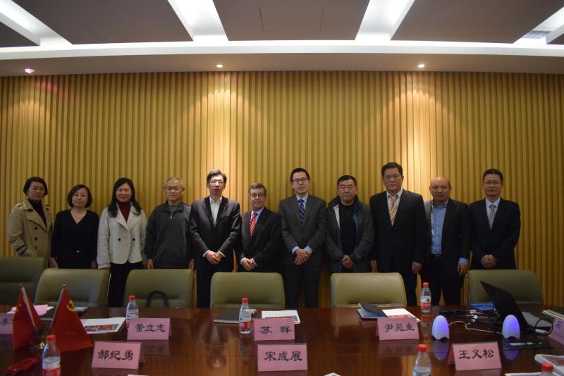京鲁举办中国企业赴美投资风险及对策座谈会(图2) 京鲁举办中国企业赴美投资风险及对策座谈会(图2)